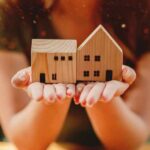 ROMPER LA BRECHA: CUANDO PADRES Y MAESTROS DEJAN DE SER MUNDOS SEPARADOS